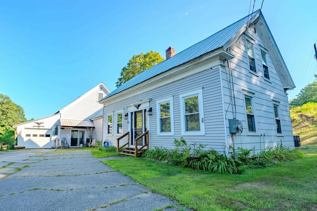 39 Ellsworth Hill Road Wentworth NH 03282