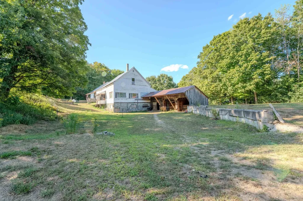 39 Ellsworth Hill Road Wentworth NH 03282