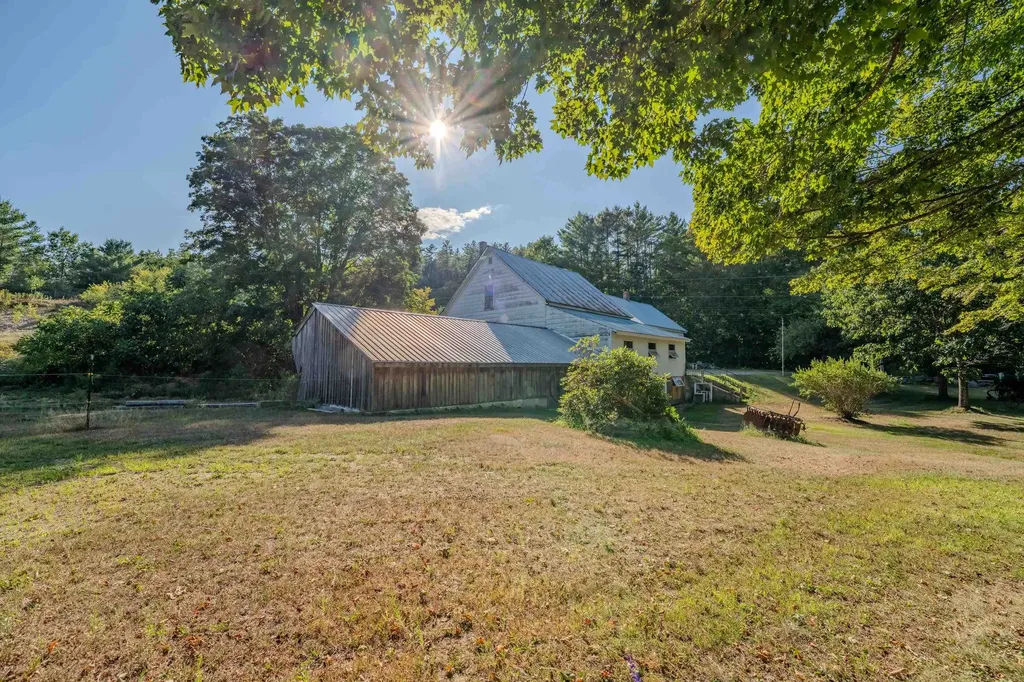 39 Ellsworth Hill Road Wentworth NH 03282