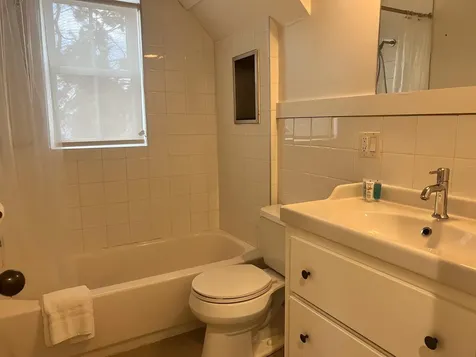 17 Lake Street Meredith NH 03253