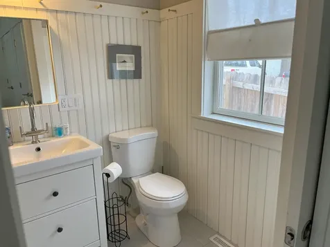 17 Lake Street Meredith NH 03253