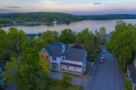 17 Lake Street Meredith NH 03253