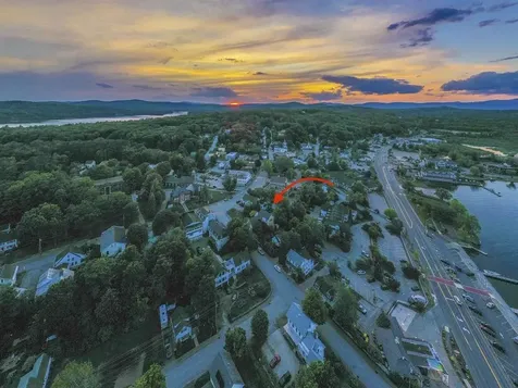 17 Lake Street Meredith NH 03253