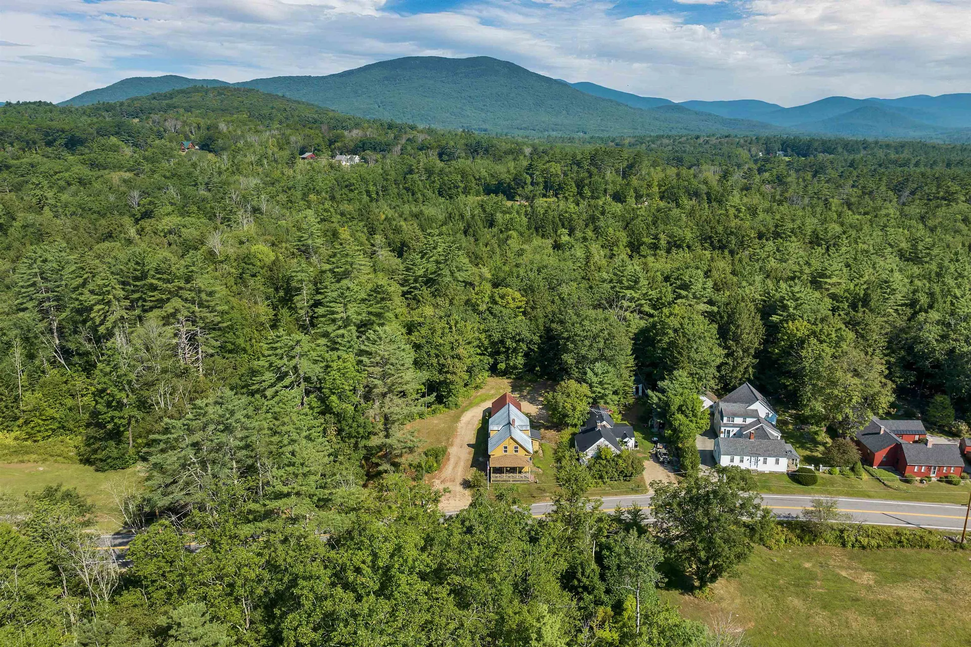 67 Skinner Street Sandwich NH 03227