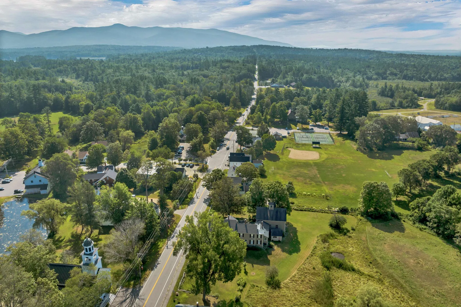 67 Skinner Street Sandwich NH 03227