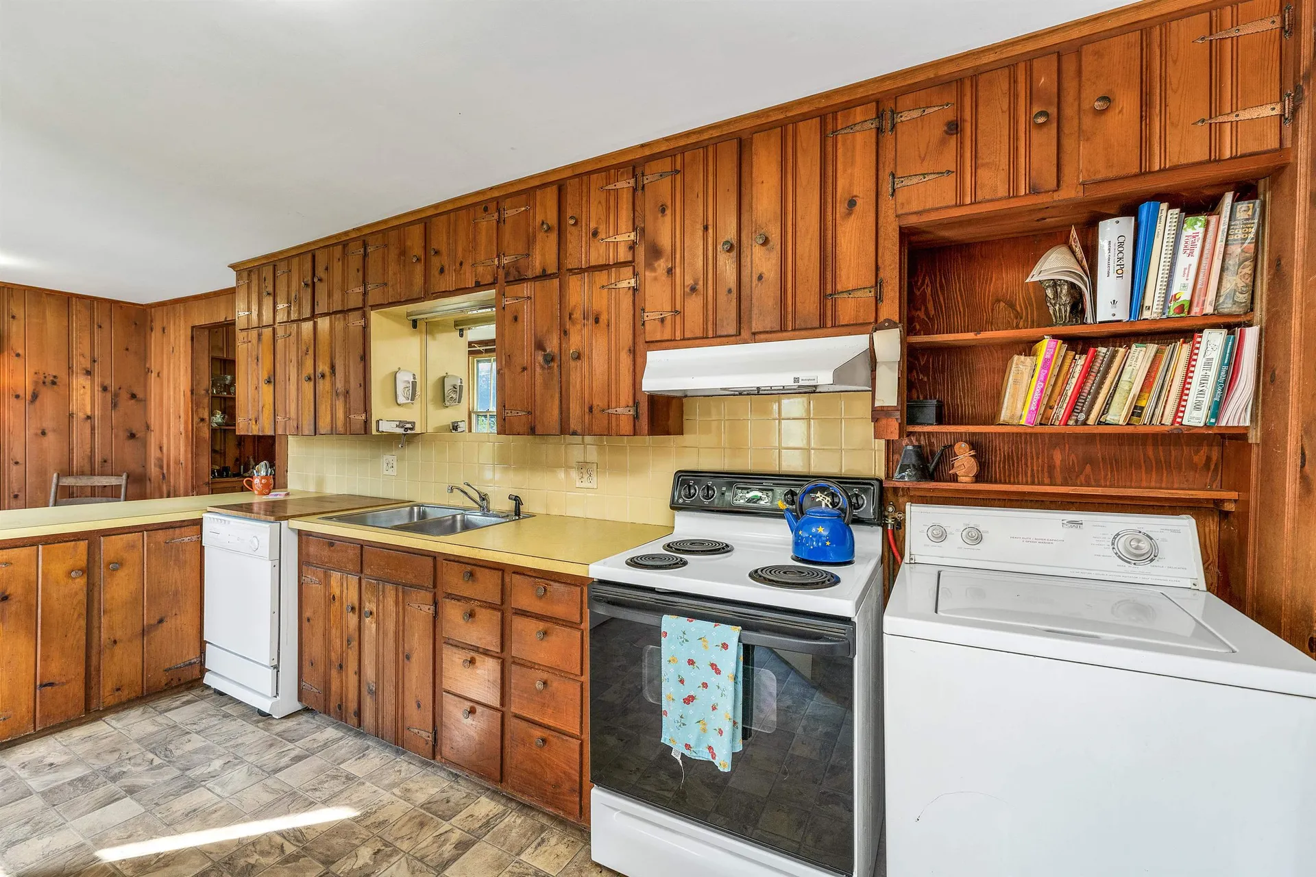 67 Skinner Street Sandwich NH 03227