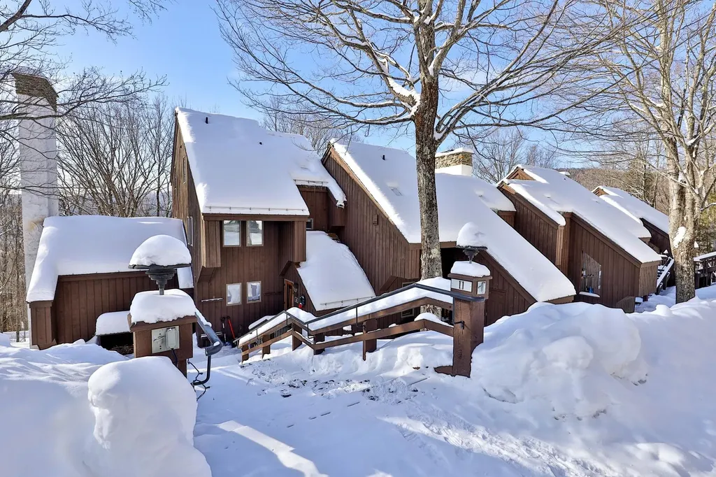 11 Blueberry Ledge Ridge Plymouth VT 05056