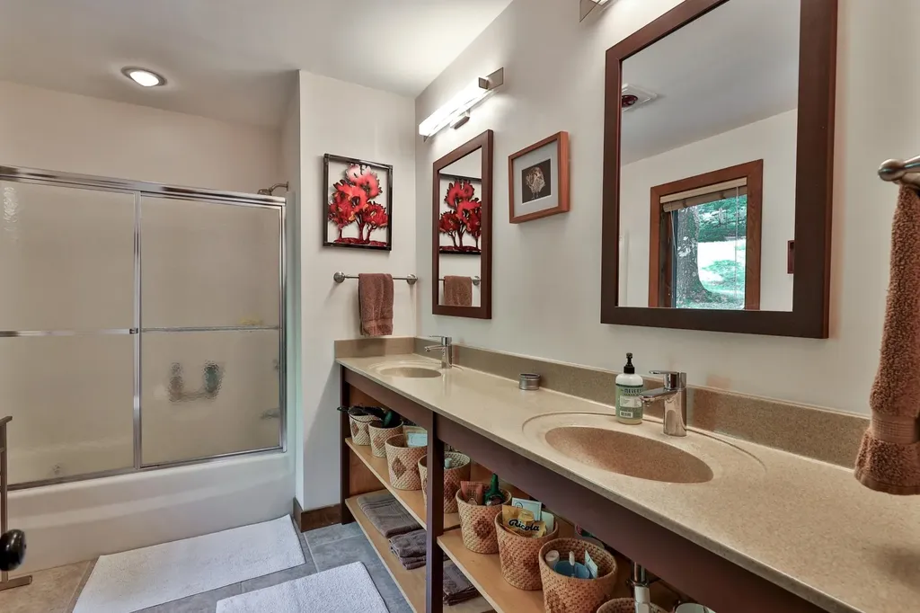 11 Blueberry Ledge Ridge Plymouth VT 05056