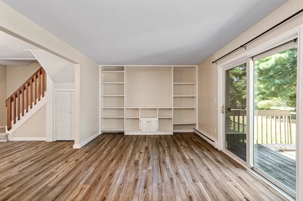 D14 Stonehedge Drive South Burlington VT 05403