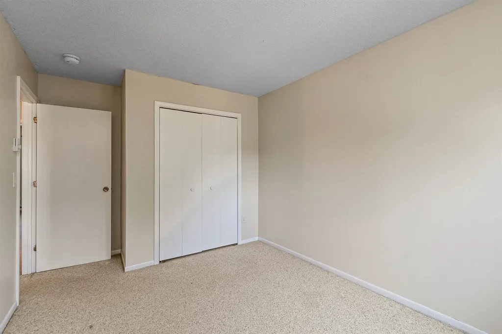 D14 Stonehedge Drive South Burlington VT 05403