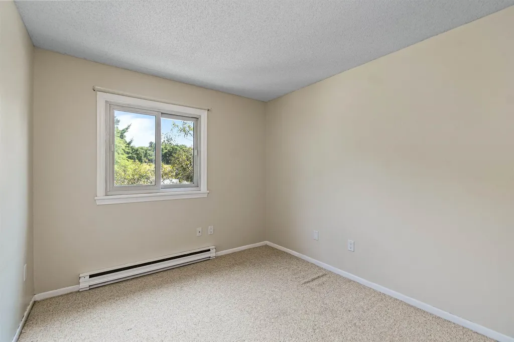 D14 Stonehedge Drive South Burlington VT 05403