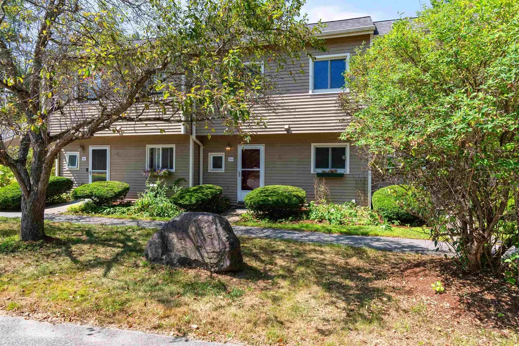 D14 Stonehedge Drive South Burlington VT 05403