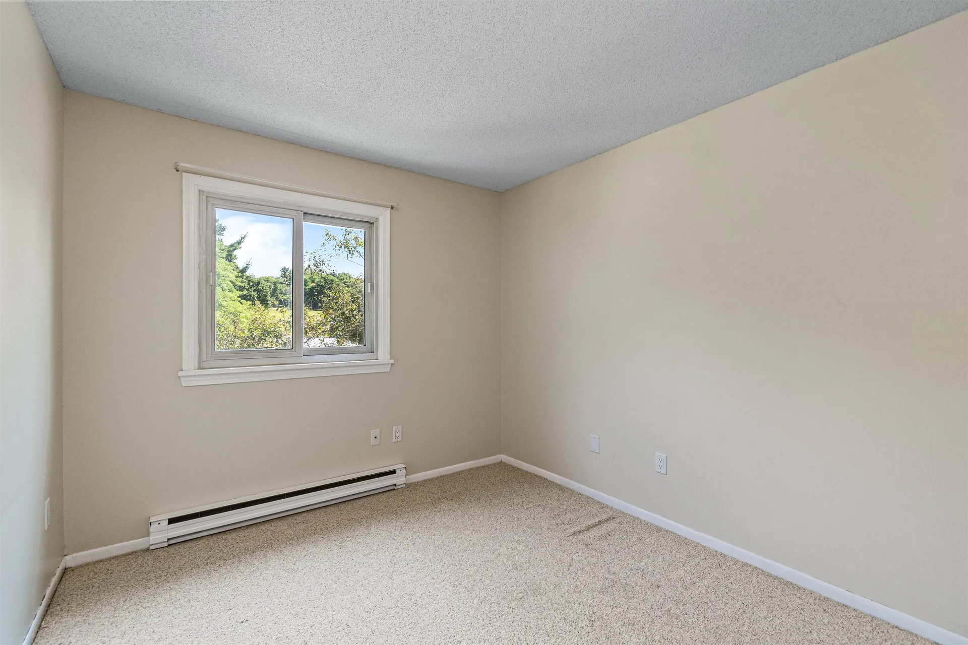 D14 Stonehedge Drive South Burlington VT 05403