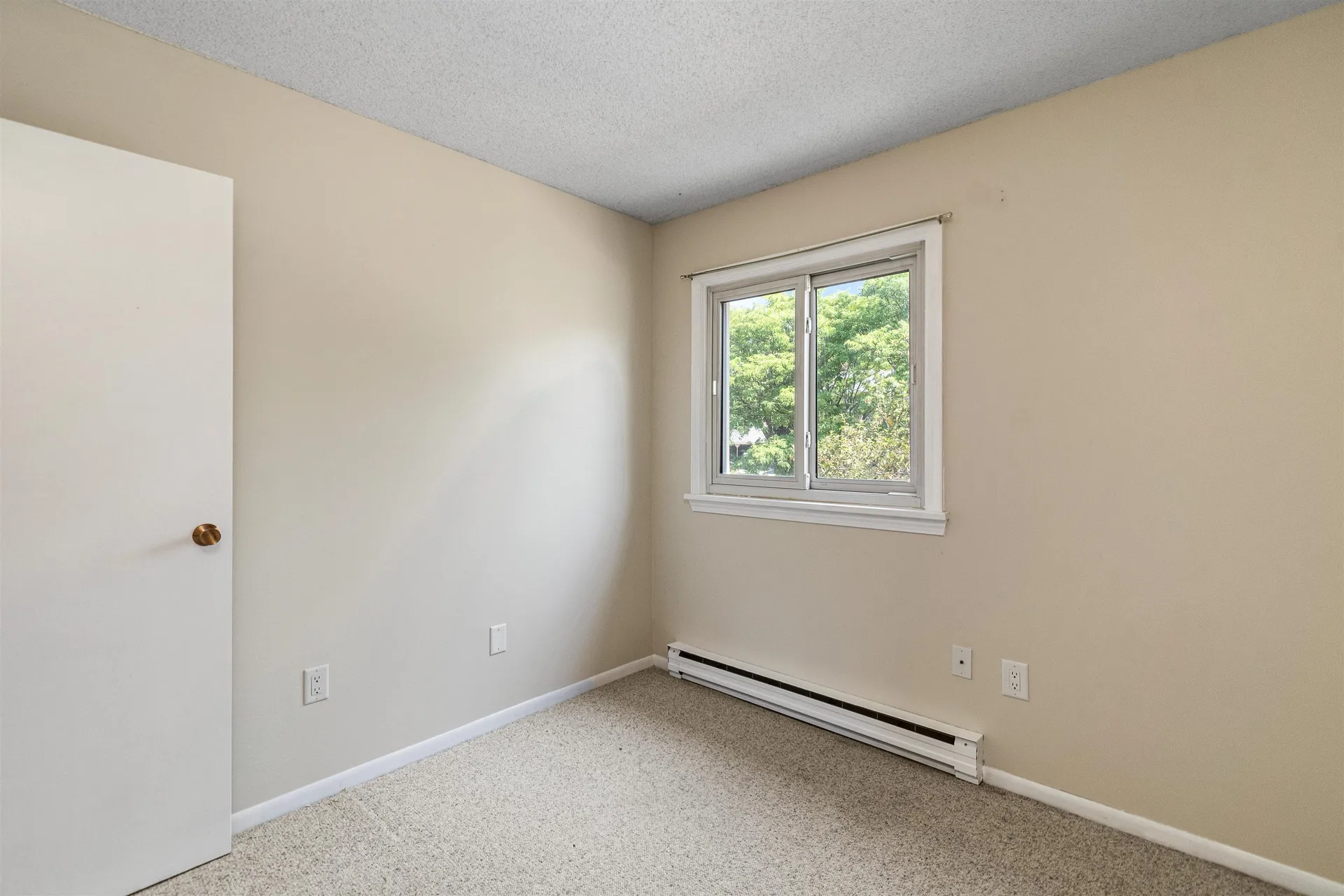 D14 Stonehedge Drive South Burlington VT 05403