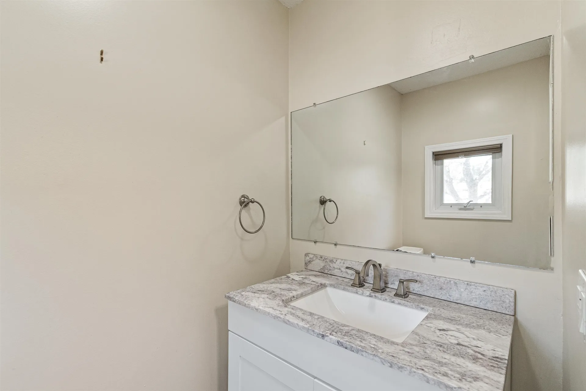 D14 Stonehedge Drive South Burlington VT 05403