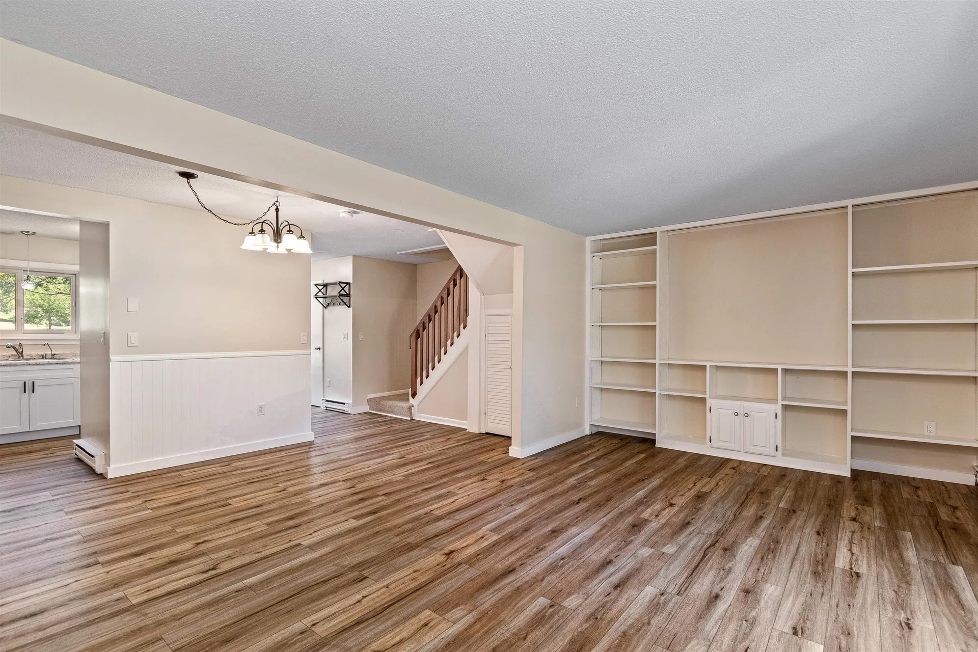 D14 Stonehedge Drive South Burlington VT 05403