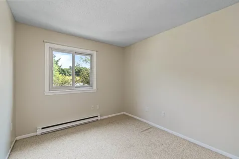 D14 Stonehedge Drive South Burlington VT 05403