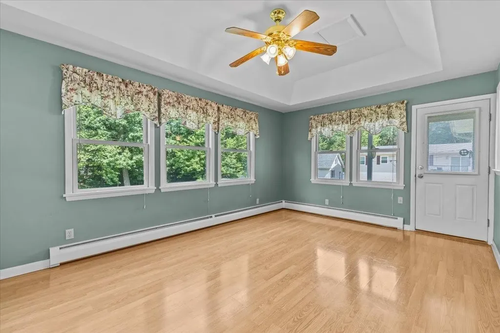 28 Renkin Drive Colchester VT 05446