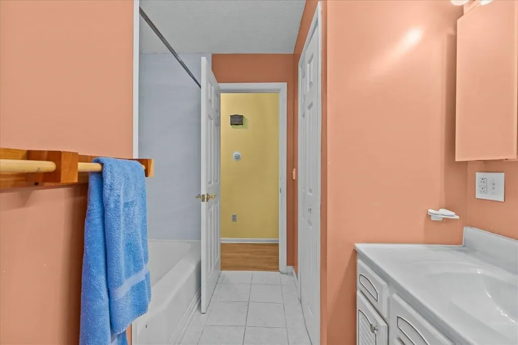 28 Renkin Drive Colchester VT 05446