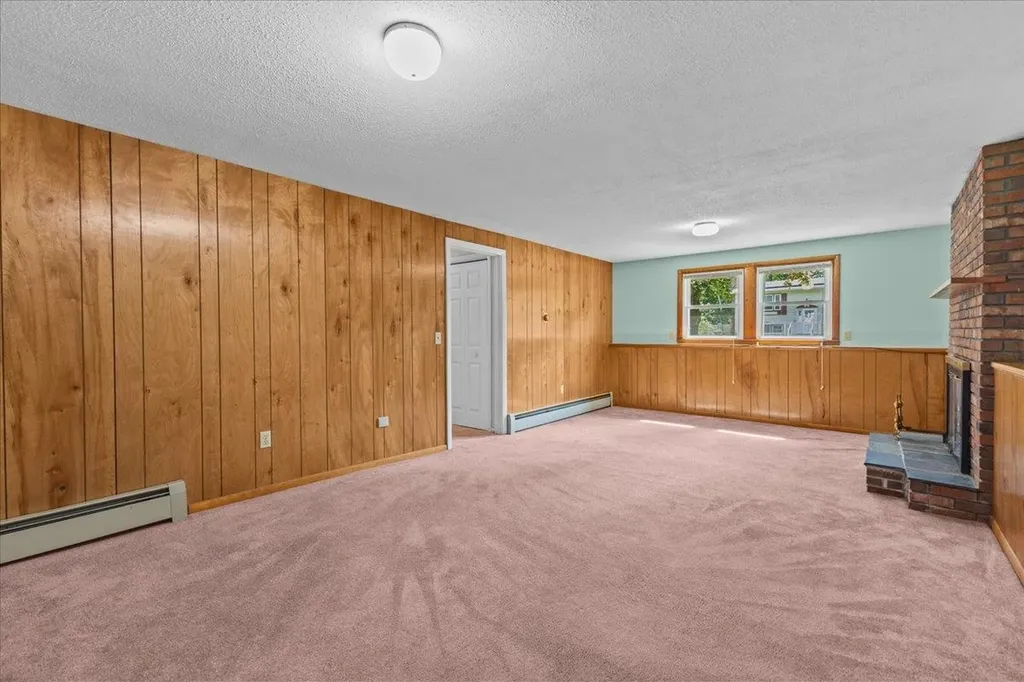 28 Renkin Drive Colchester VT 05446