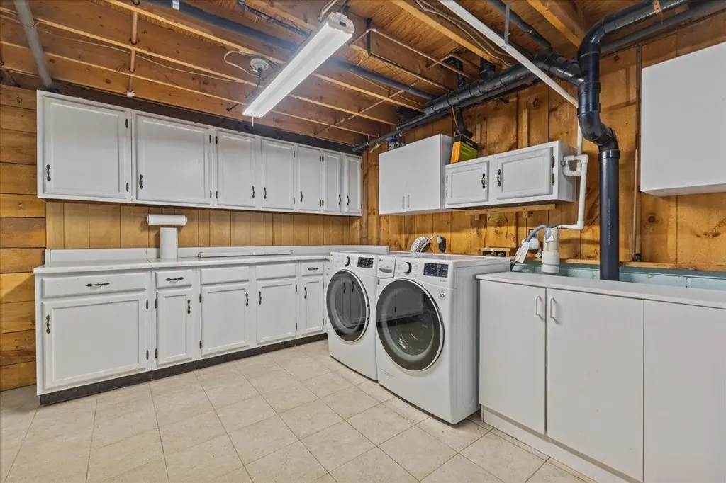 28 Renkin Drive Colchester VT 05446