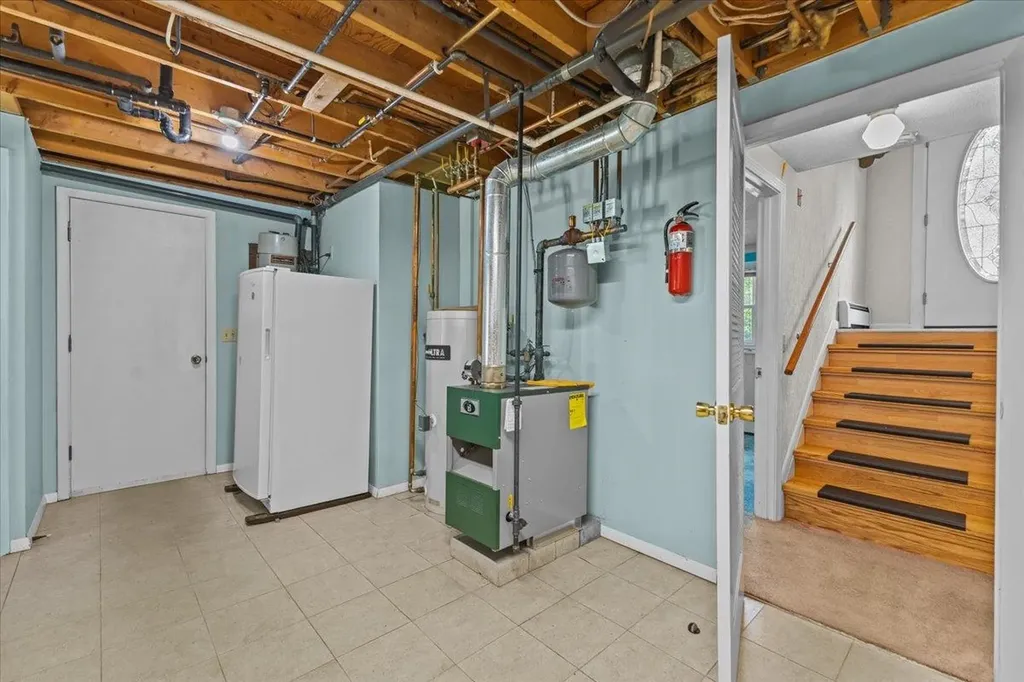 28 Renkin Drive Colchester VT 05446