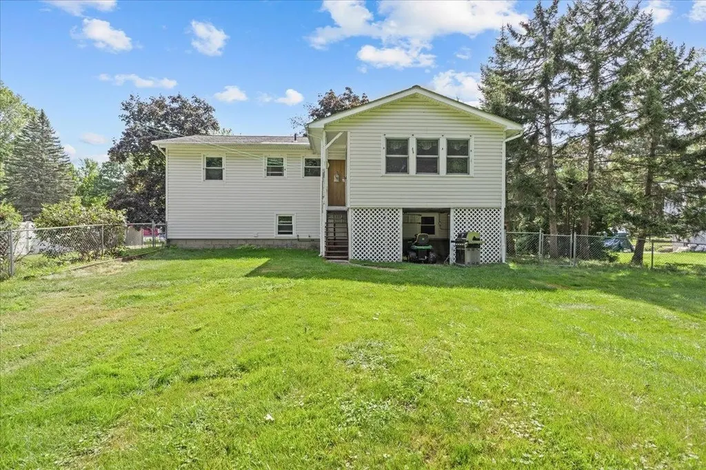 28 Renkin Drive Colchester VT 05446