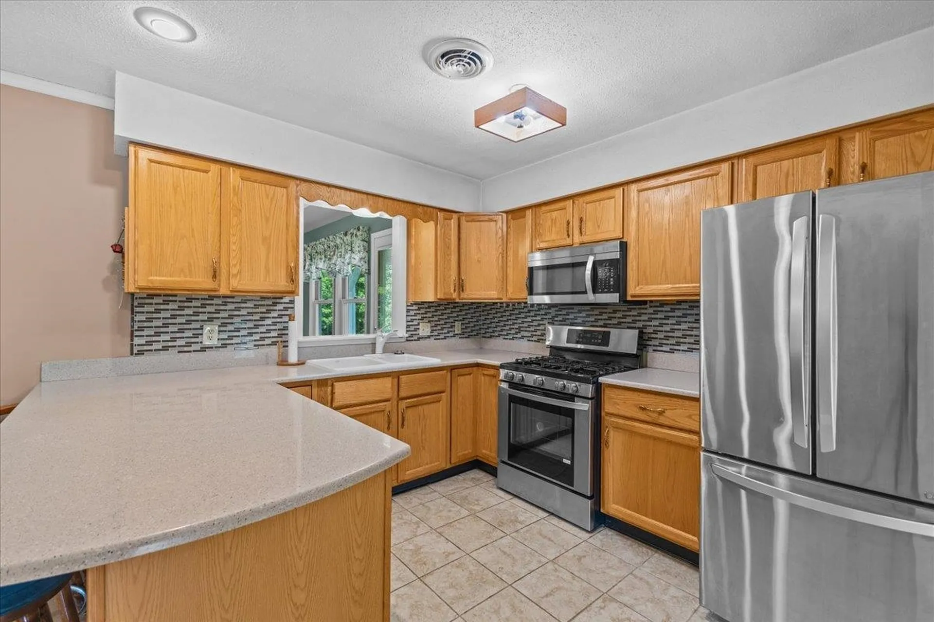 28 Renkin Drive Colchester VT 05446