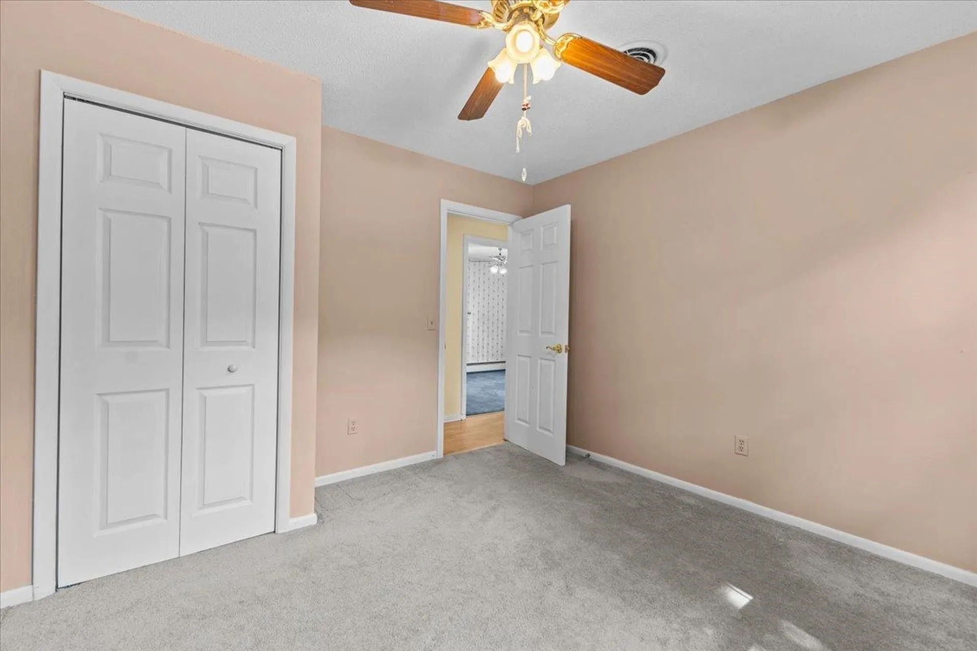 28 Renkin Drive Colchester VT 05446