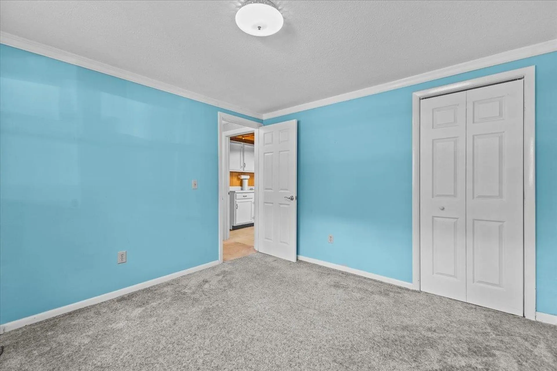 28 Renkin Drive Colchester VT 05446