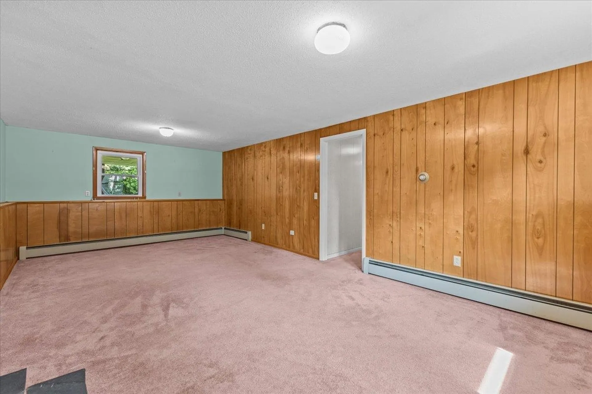 28 Renkin Drive Colchester VT 05446