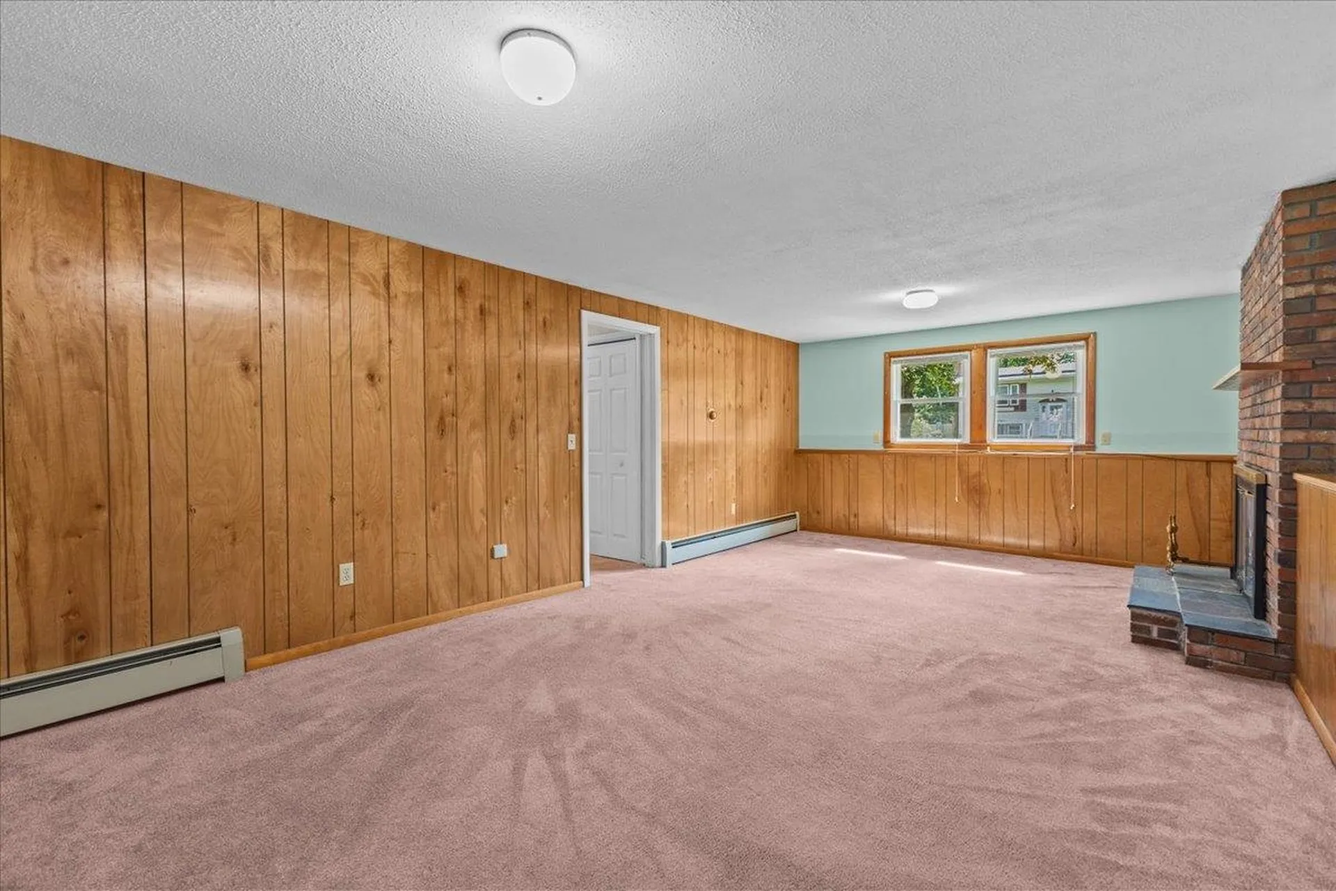 28 Renkin Drive Colchester VT 05446