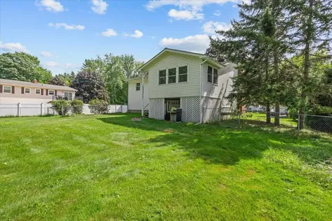 28 Renkin Drive Colchester VT 05446