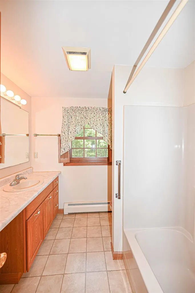 19 Hooksett Road Goffstown NH 03045