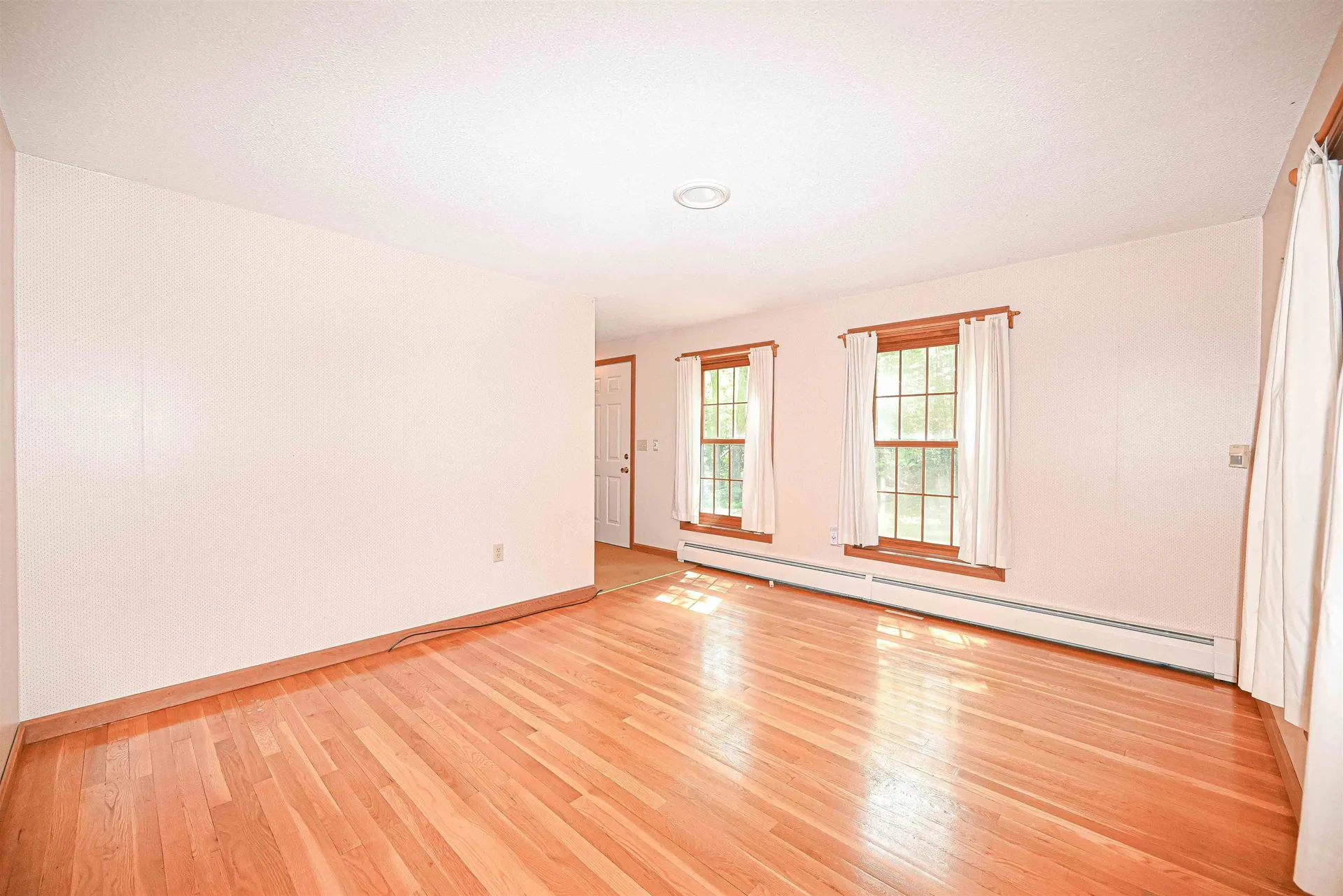 19 Hooksett Road Goffstown NH 03045