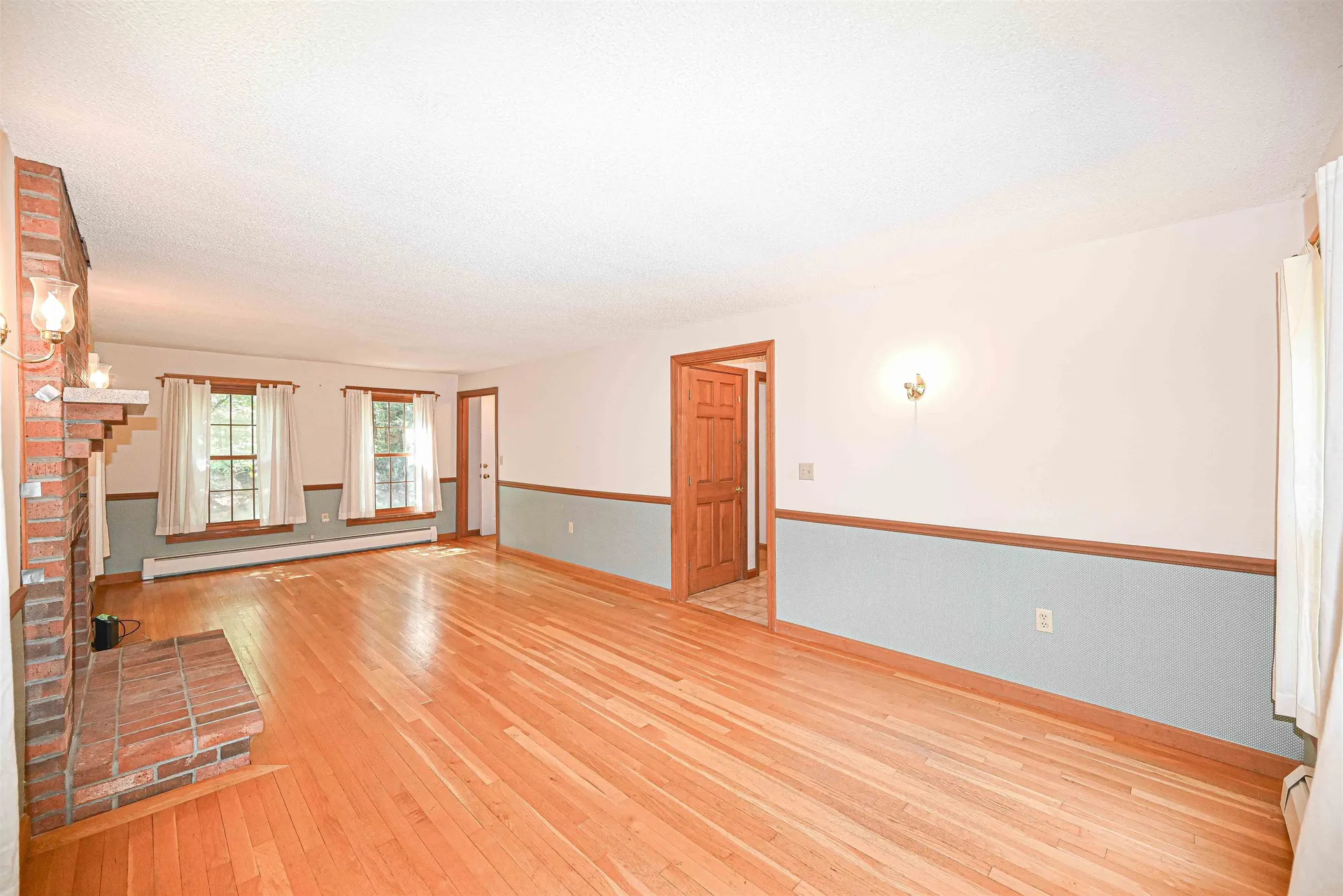 19 Hooksett Road Goffstown NH 03045