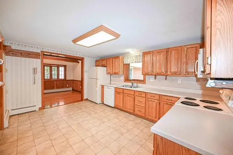 19 Hooksett Road Goffstown NH 03045