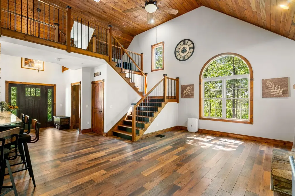 31 Creek Hill Drive Danville NH 03819