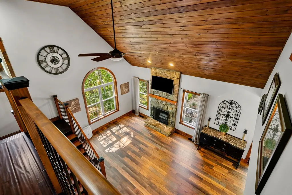 31 Creek Hill Drive Danville NH 03819