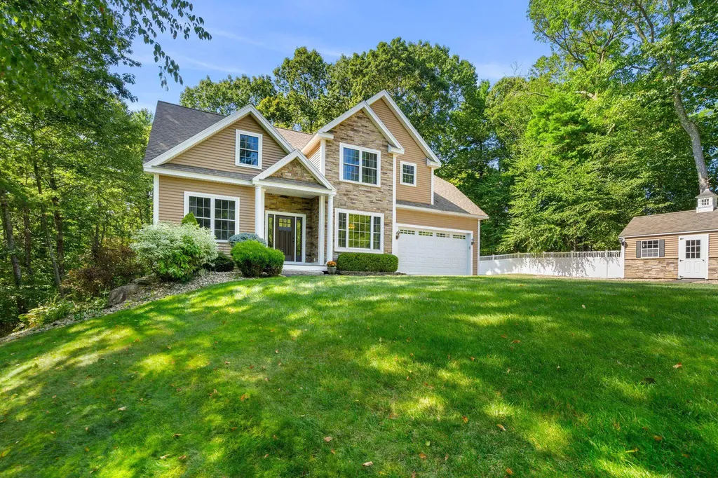 31 Creek Hill Drive Danville NH 03819