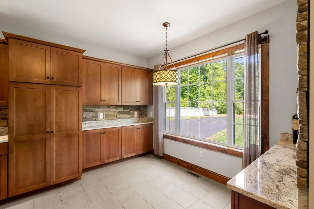 31 Creek Hill Drive Danville NH 03819