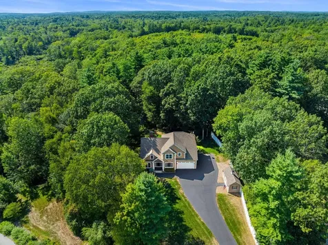 31 Creek Hill Drive Danville NH 03819