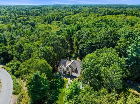 31 Creek Hill Drive Danville NH 03819