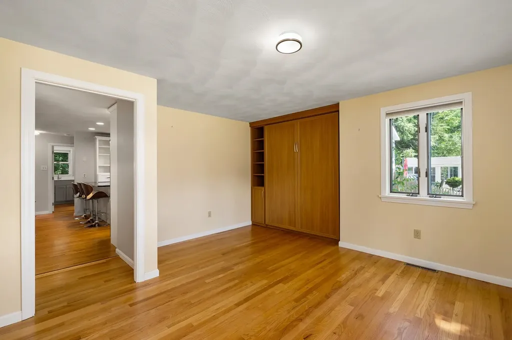 15 Casey Road East Kingston NH 03827