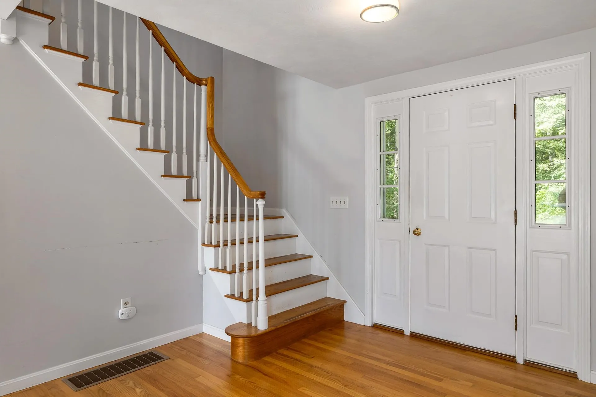 15 Casey Road East Kingston NH 03827