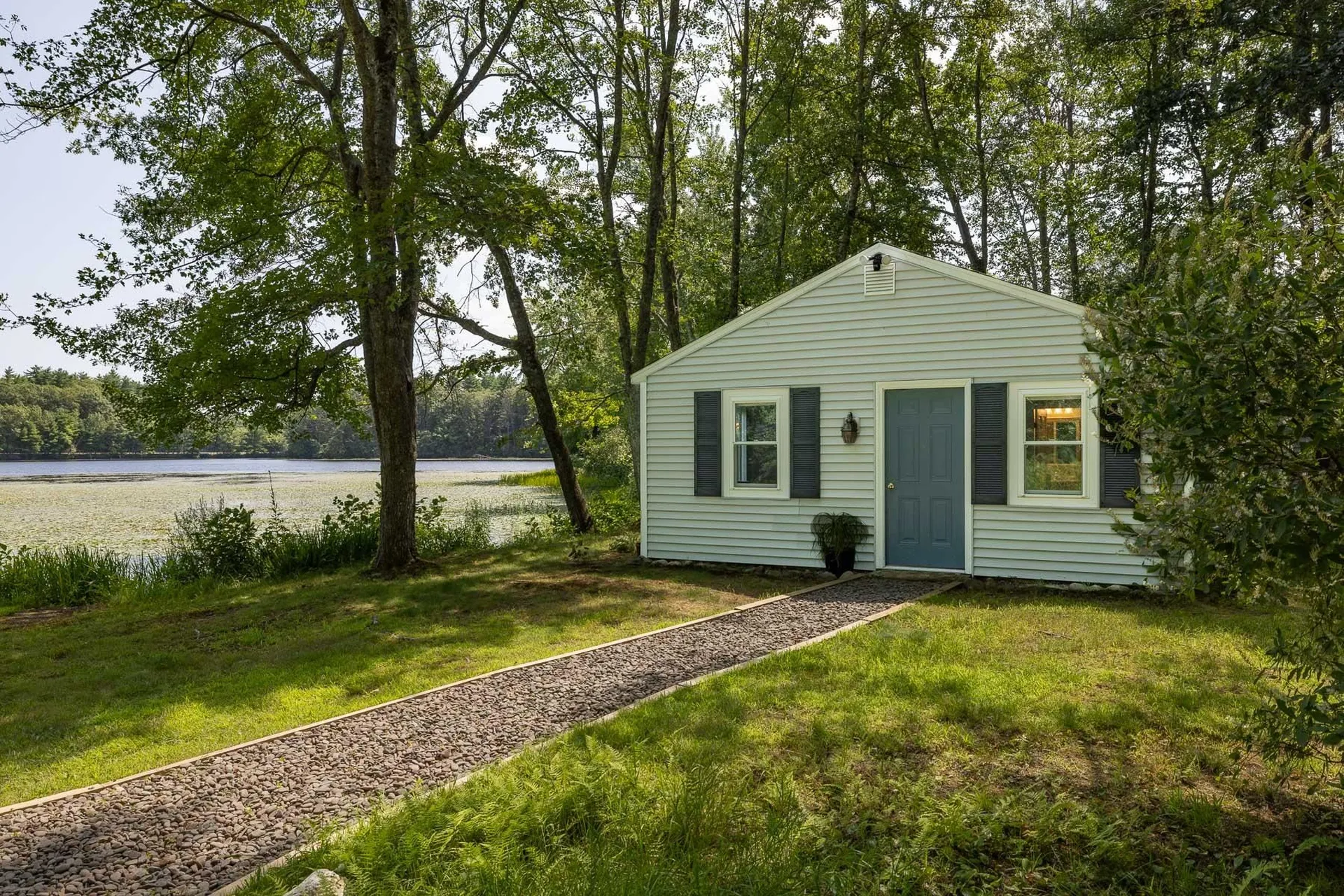 15 Casey Road East Kingston NH 03827