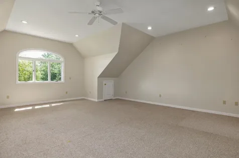 15 Casey Road East Kingston NH 03827