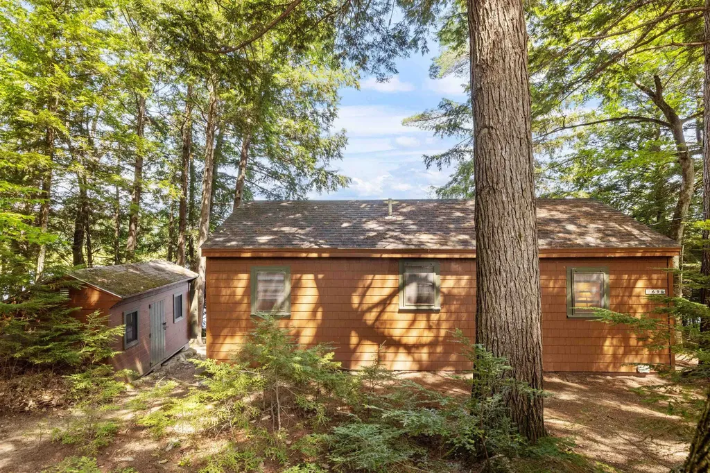 69 Buoniello Road Moultonborough NH 03254