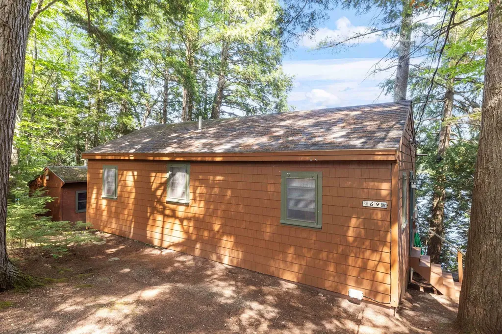 69 Buoniello Road Moultonborough NH 03254