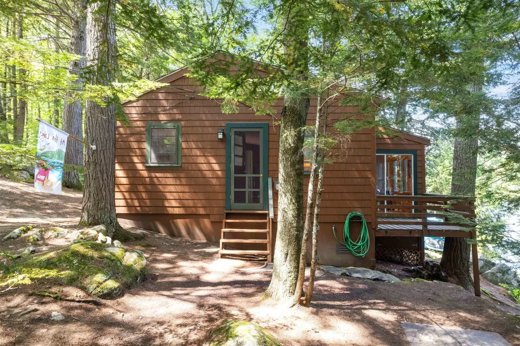 69 Buoniello Road Moultonborough NH 03254